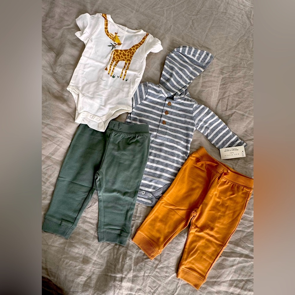 Baby Clothing Set with Giraffe Print and Stripes